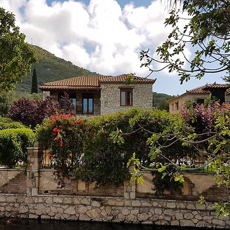 Castello Bellos Villas & Apartments Keri ภายนอก รูปภาพ