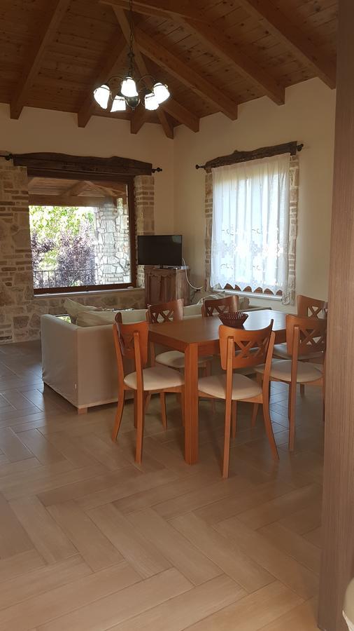 Castello Bellos Villas & Apartments Keri ภายนอก รูปภาพ