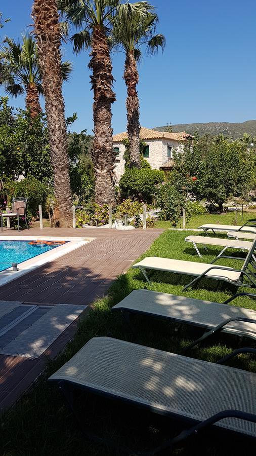Castello Bellos Villas & Apartments Keri ภายนอก รูปภาพ